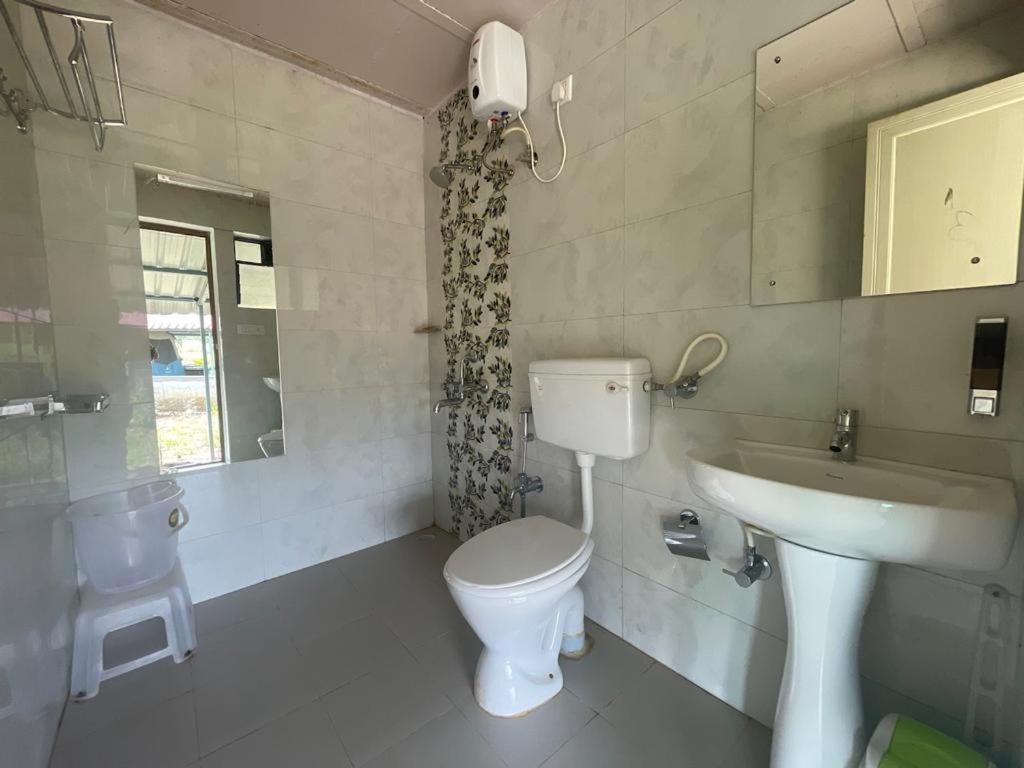 Villa Satyam Farms à Jāmb Extérieur photo